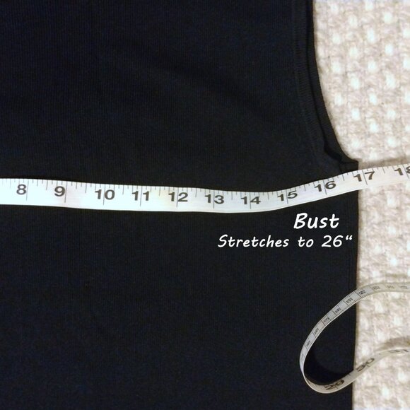 FINITY Black Embroidered Hem Sleeveless Top Size L Quiet Luxury Minimalist Layer - Picture 6 of 6